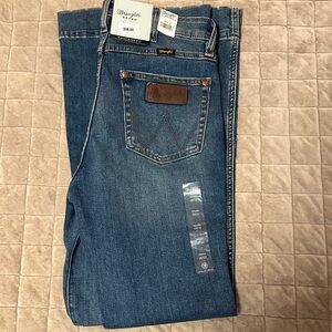 Wrangler Retro Blue Relaxed Women’s Jeans